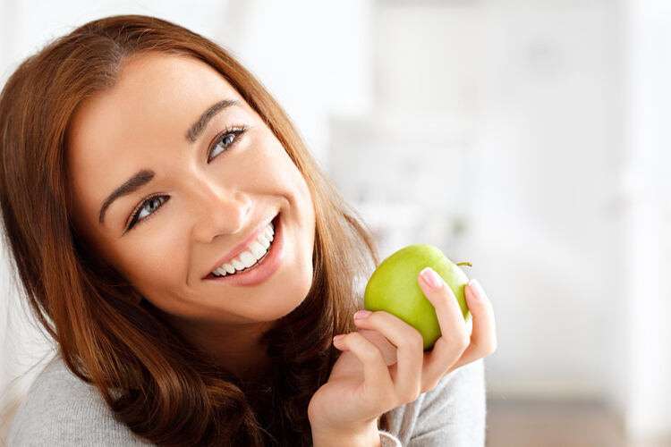 The Role of Diet in Teeth Whitening